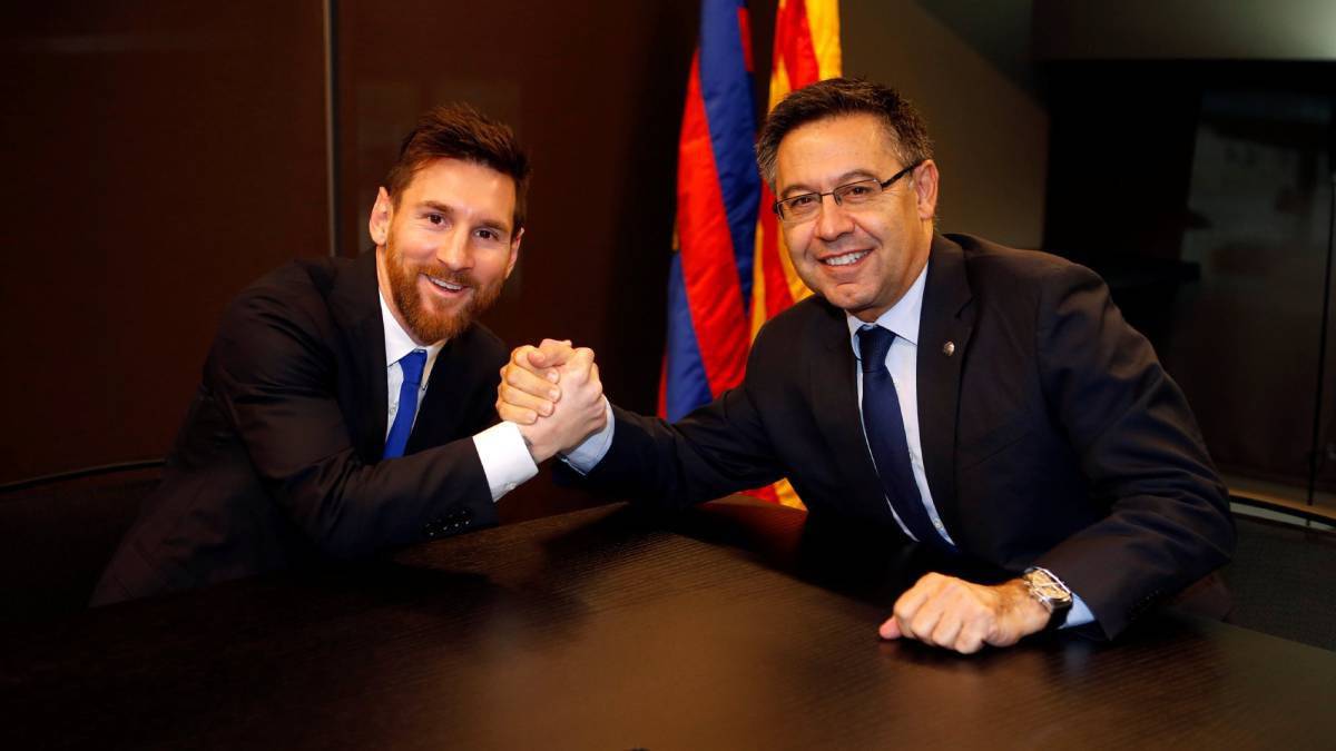 Lionel Messi y Josep Maria Bartomeu