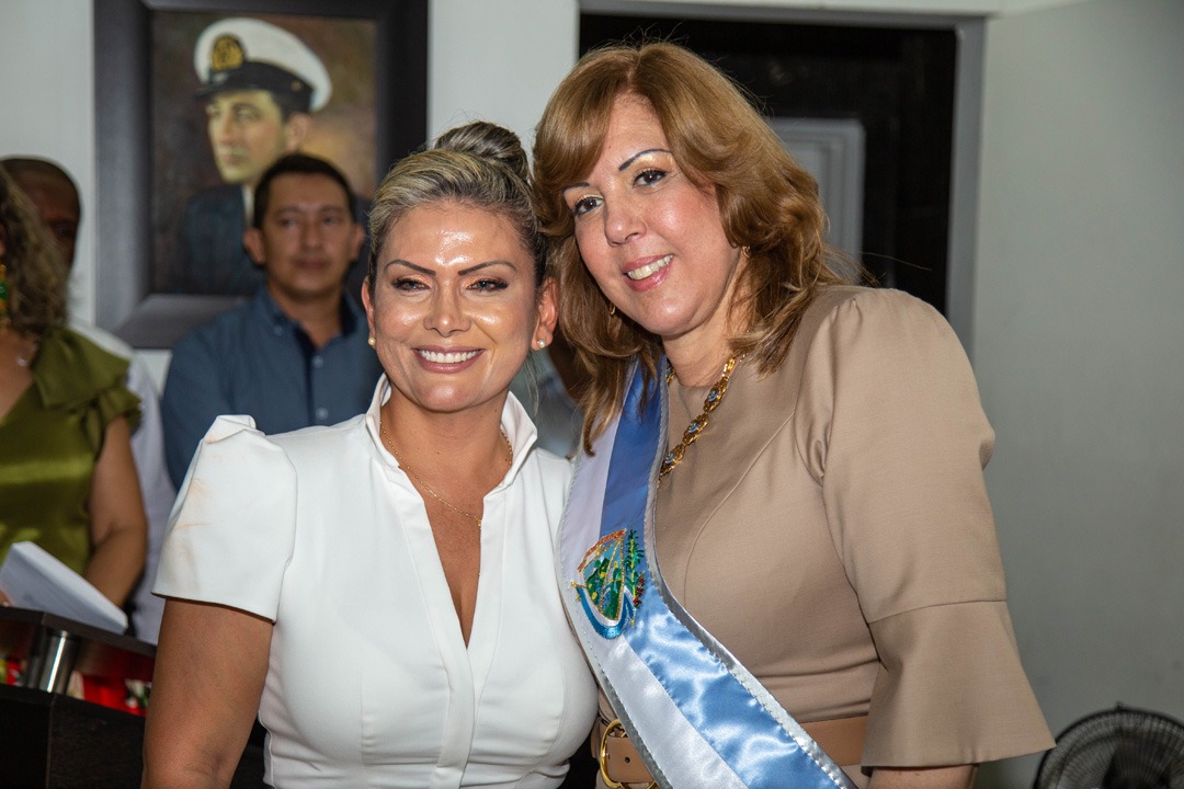 Sandra Milena Romero y Clara Luz Roldan Sandra Milena Romero y Clara Luz Roldan