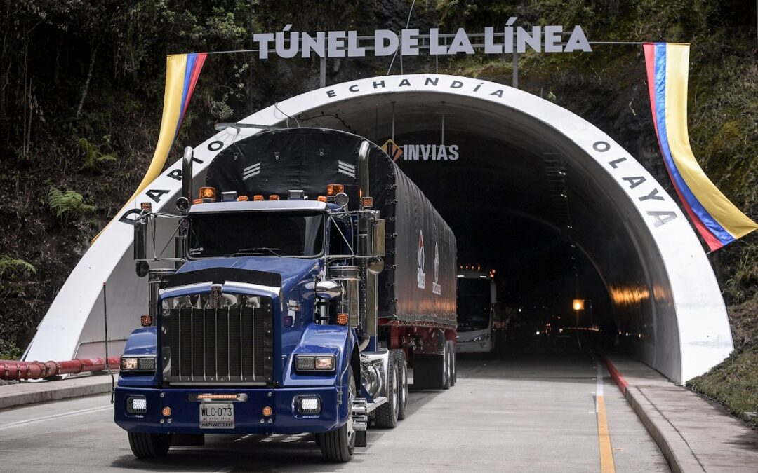 Transportadores que viajan Buenaventura – Bogotá, estrenan imponente obra del Túnel de la Línea