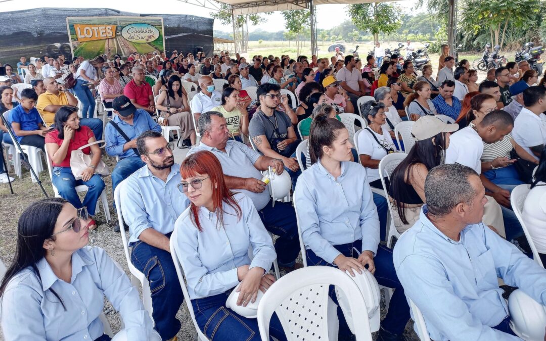 Entrega de escrituras de primeros lotes de Ciudadela del Sur