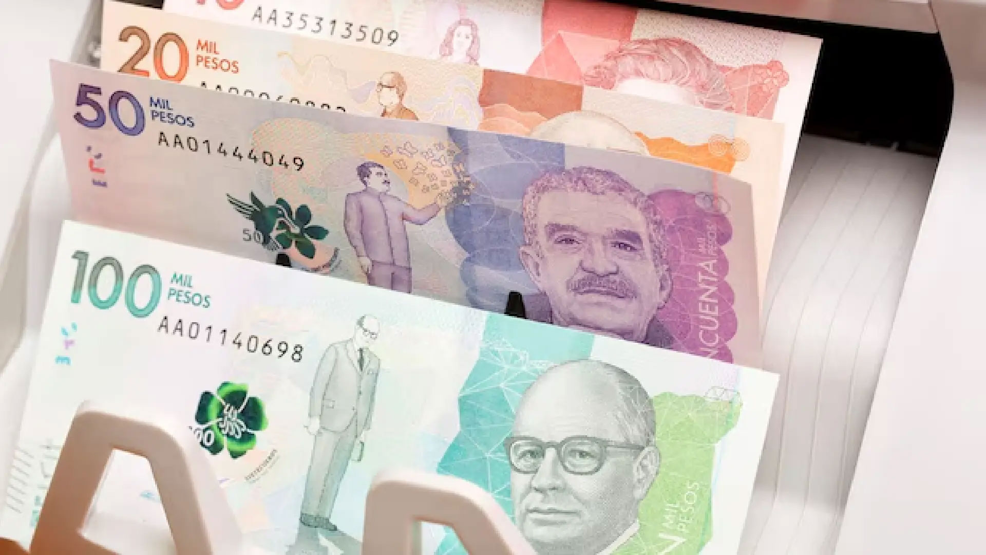 Gobierno expide Presupuesto General para 2025 pese a déficit de 12 billones