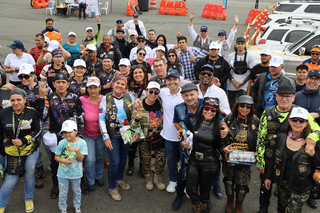 Más de 300 Moteros del Suroccidente del país, reunidos por la seguridad vial del Corredor Buenaventura-Loboguerrero-Buga