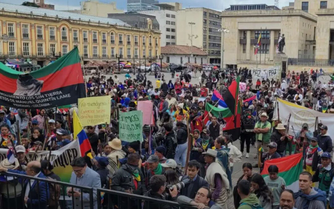 Gobierno logra acuerdos con Comunidades Indígenas y termina protesta en Plaza de Bolívar