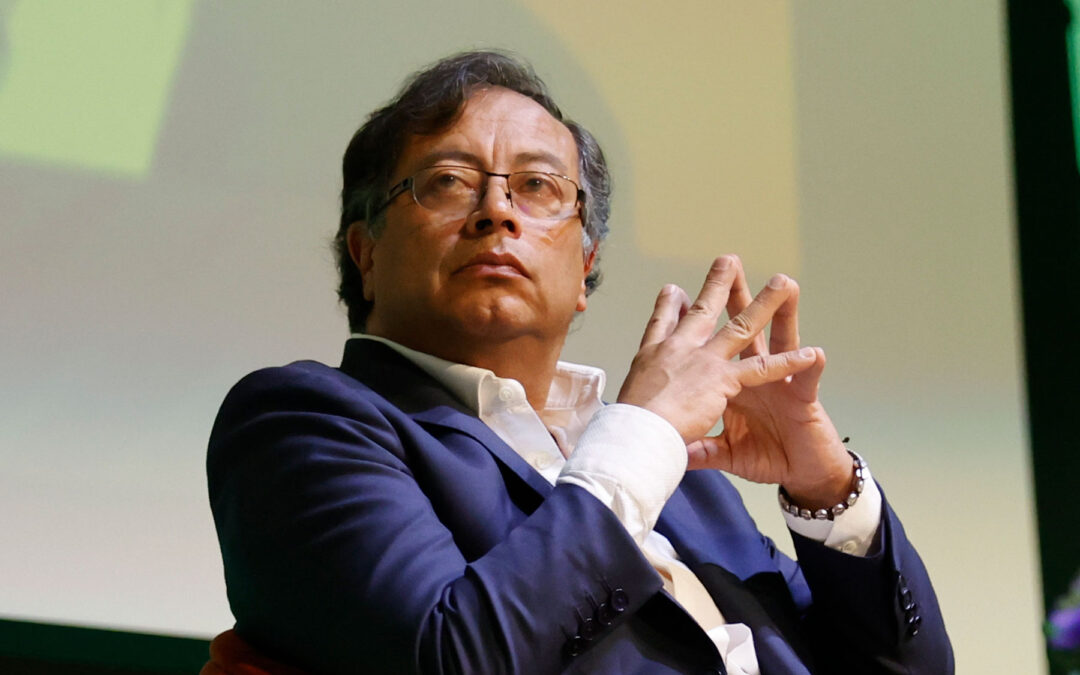 Gustavo Petro acusa al ELN de ser una fuerza mercenaria y romper el proceso de paz