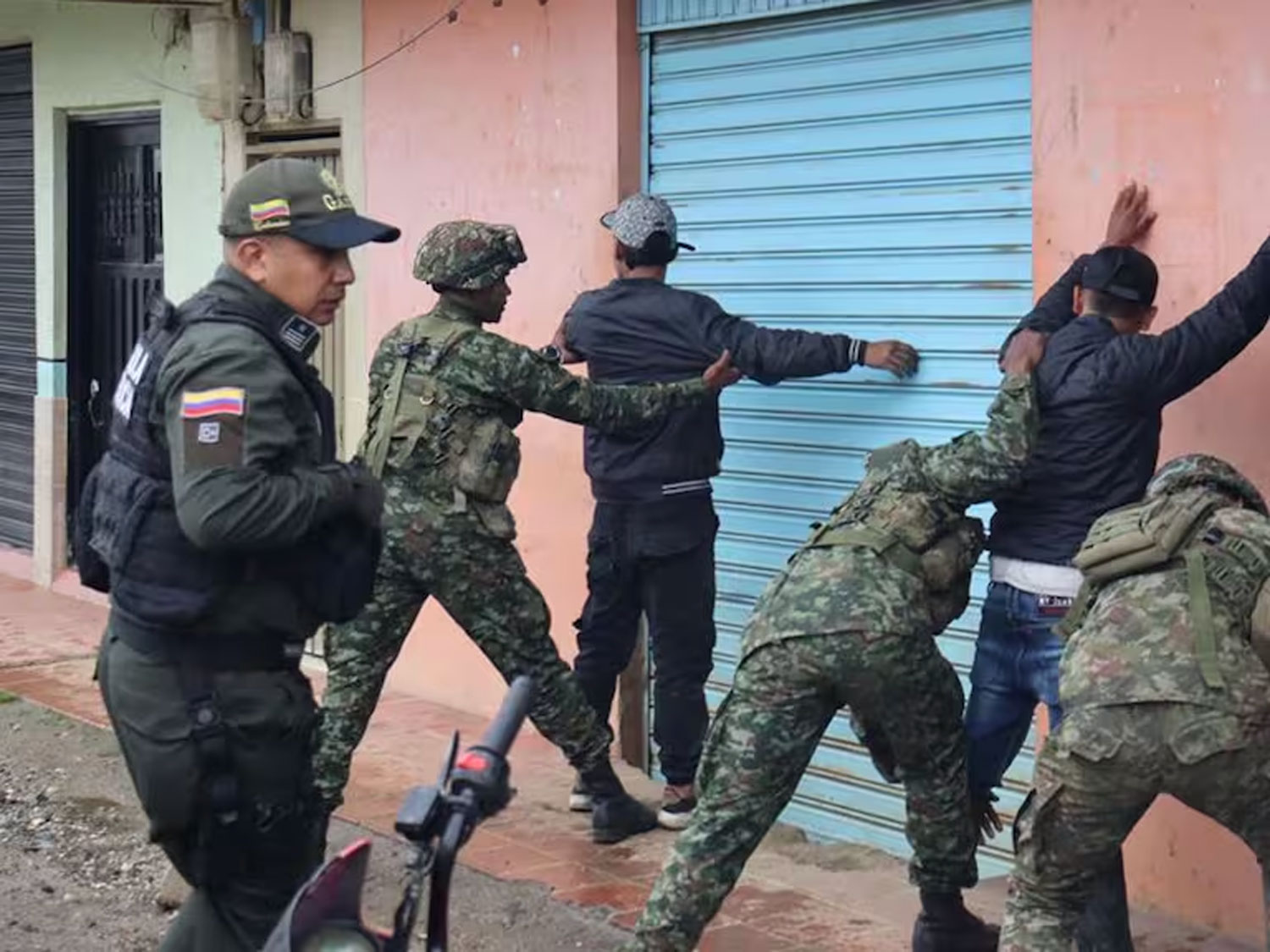 Fiscalía libera a capturados por secuestro de soldados en Cauca por fallas en el proceso