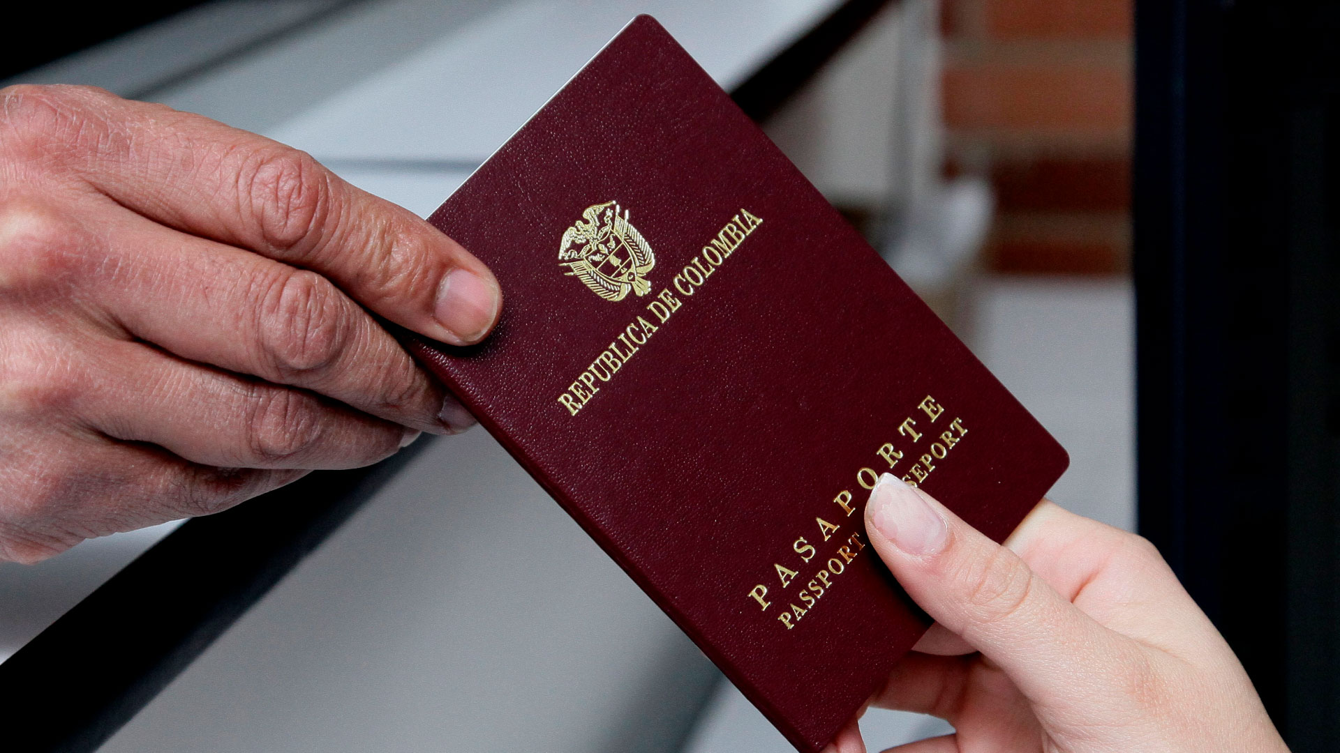 Gobierno extiende contrato de emisión de pasaportes por 11 meses con Thomas Greg & Sons