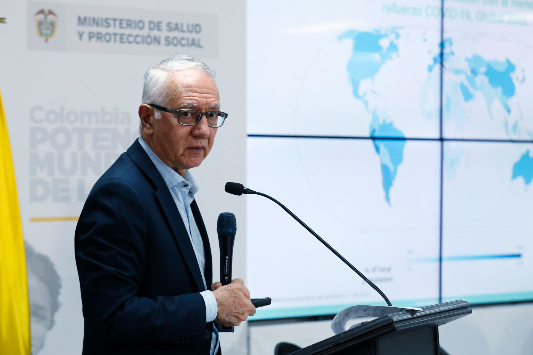 Ministerio de Salud planea crear 462 nuevos cargos administrativos en medio de crisis del sistema