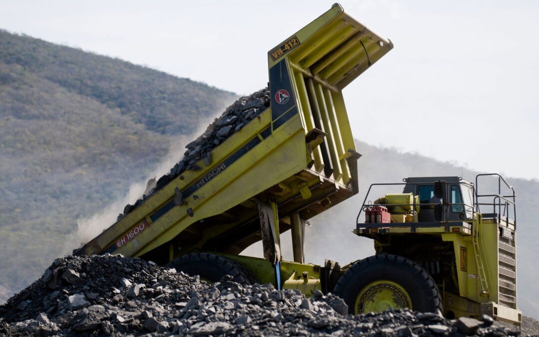 Empresas carboneras denuncian retención irregular de $3,8 billones en anticipos por parte de la Dian