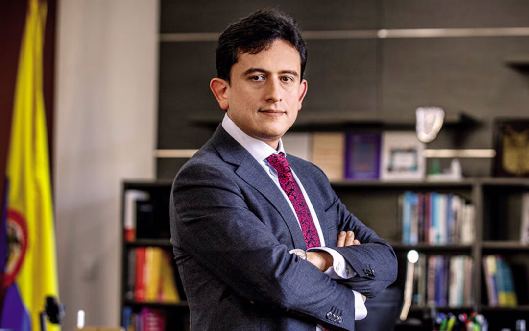 Procuraduría investiga al exdirector de la DIAN, Luis Carlos Reyes, por metas de recaudo inconsistentes