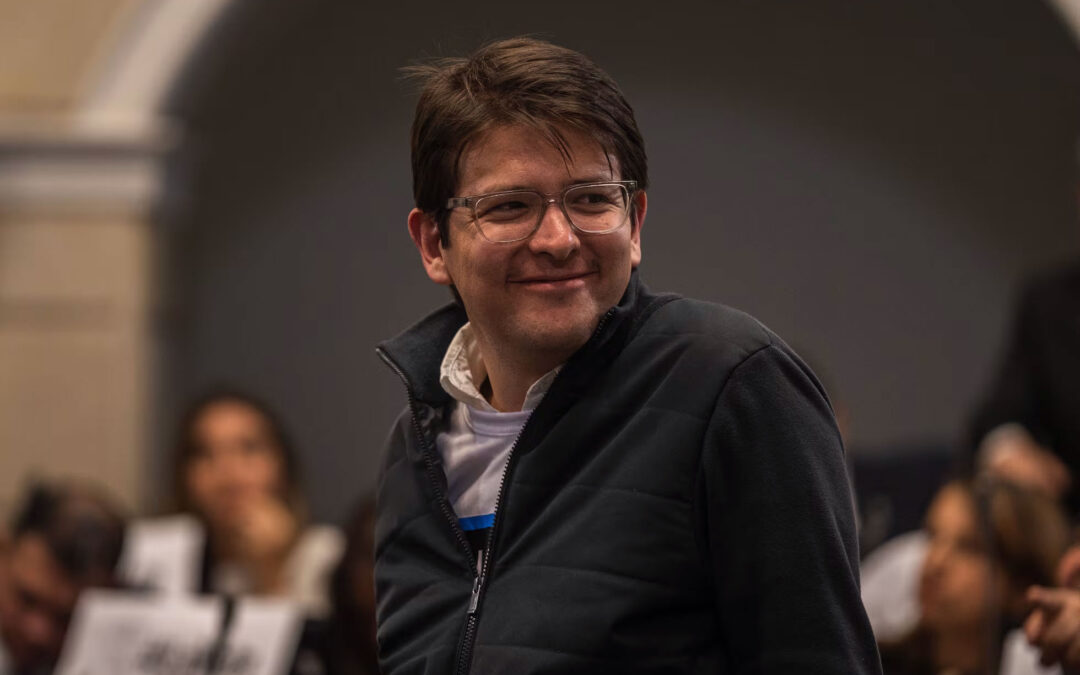 Fallece Miguel Uribe Turbay tras atentado durante campaña presidencial que lo dejó dos meses en UCI