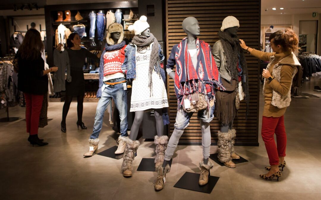 Parlamento Europeo aprueba ley para reducir el desperdicio de alimentos y controlar la moda rápida