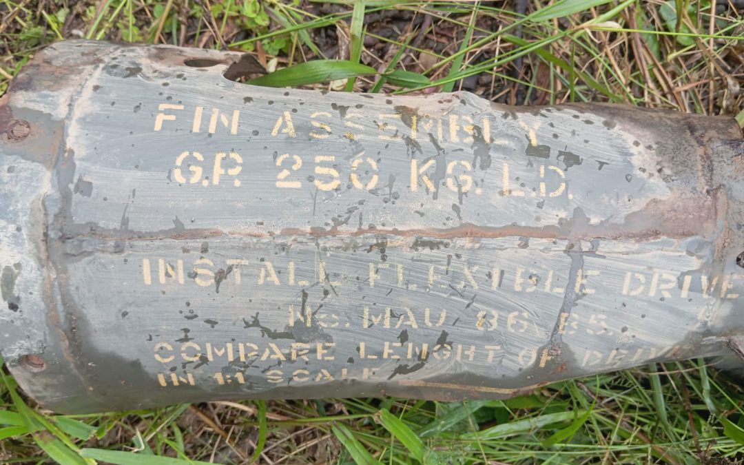 Petro denuncia bomba hallada en la frontera con Ecuador y anuncia protesta diplomática