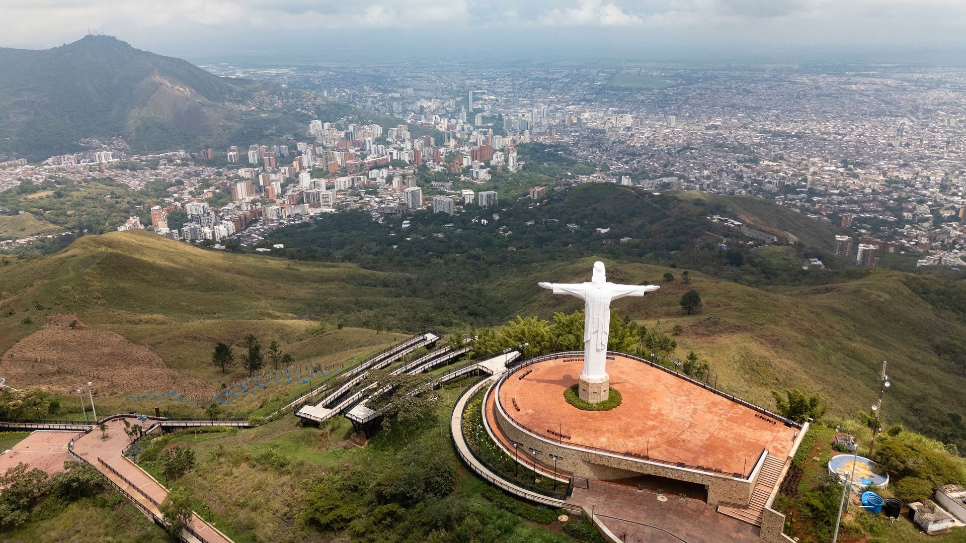 Valle del Cauca presenta su agenda regional 2026-2030 a los candidatos presidenciales