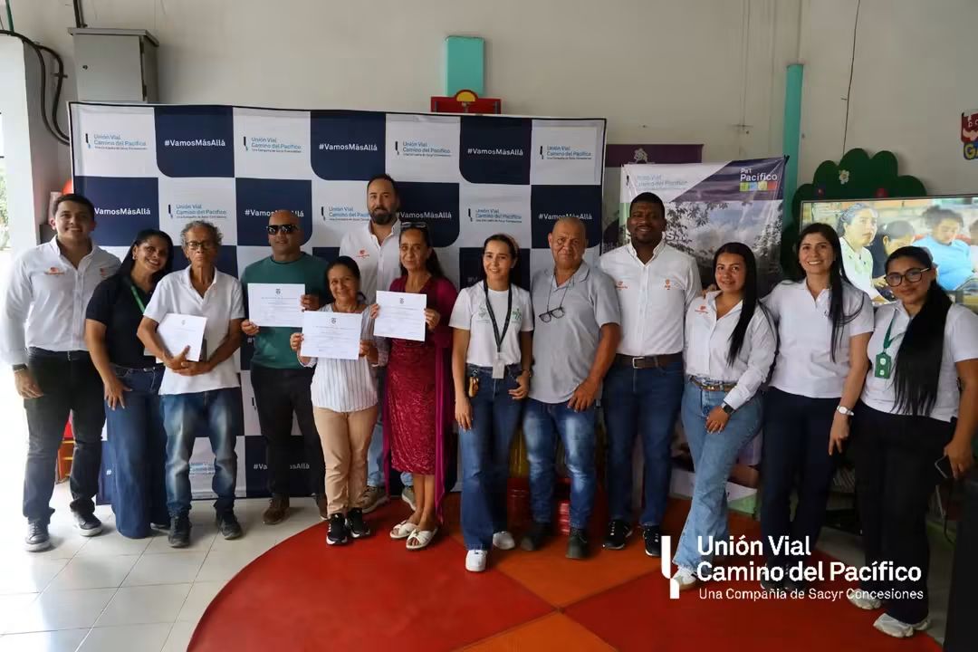 Unión Vial Camino del Pacífico y el SENA impulsan la economía de más de 100 familias en el Valle del Cauca